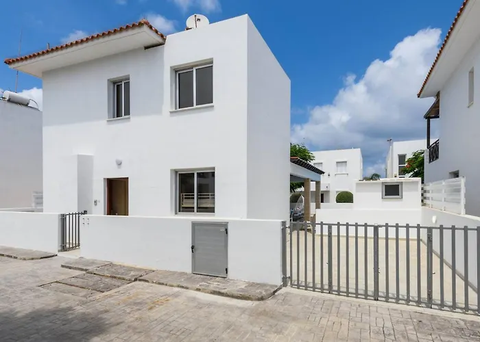 Konnos Breeze * Protaras